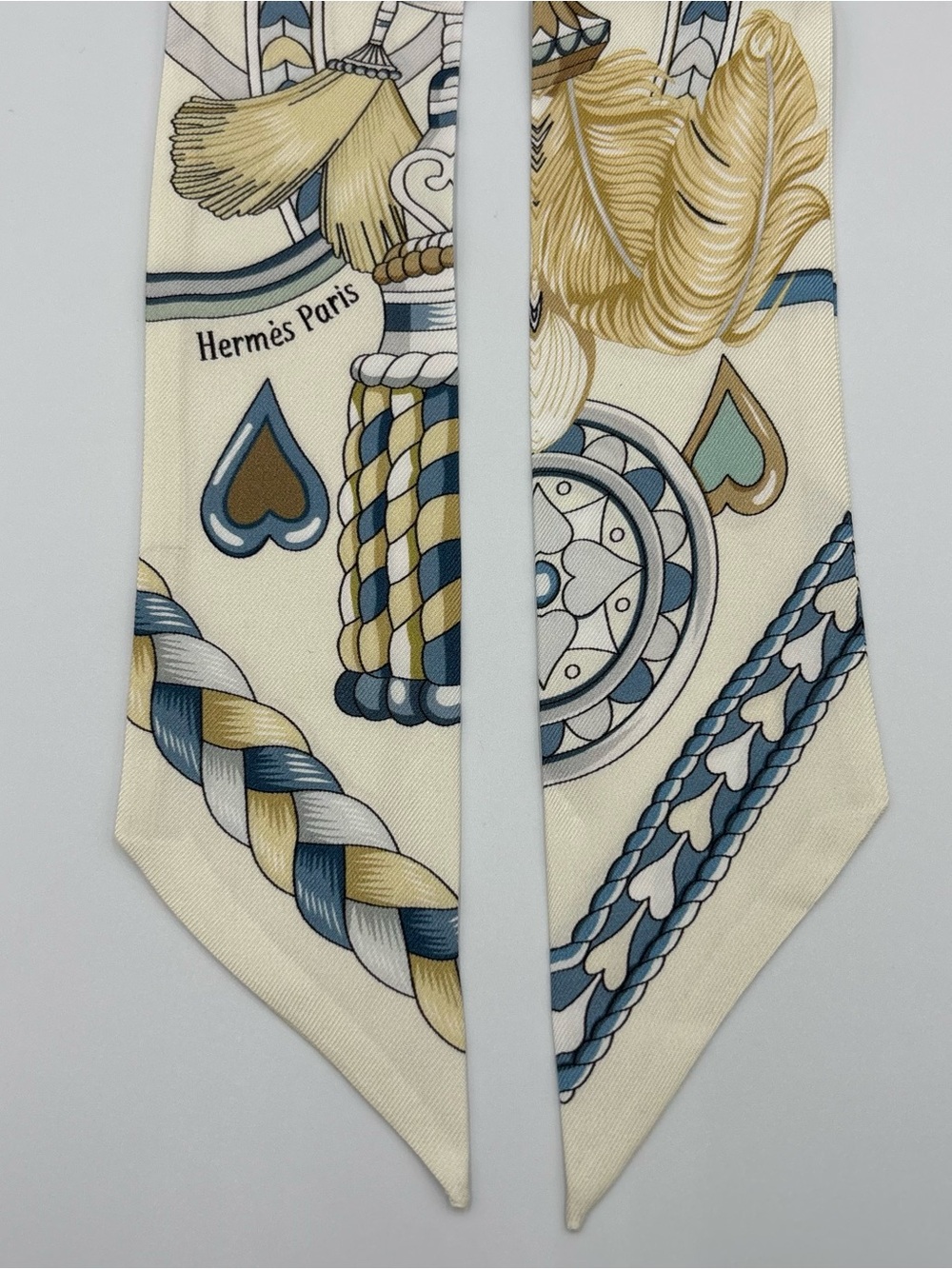 Hermès Twilly Harnais de Coeur Creme Bleu Jean Scarf Ribbon Hair Tie Bag - Picture 3 of 6